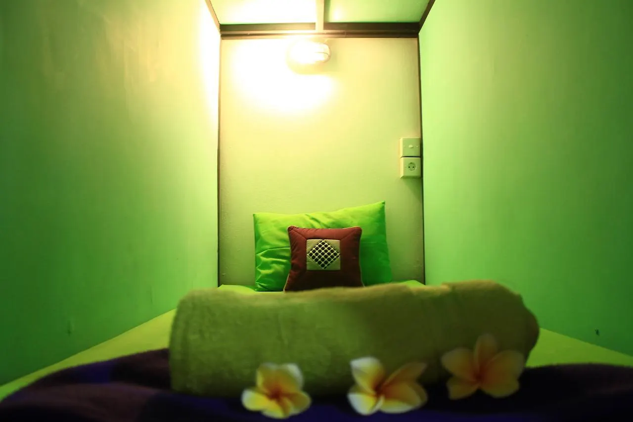 Bali Green Hostel 塞米亚克 印尼